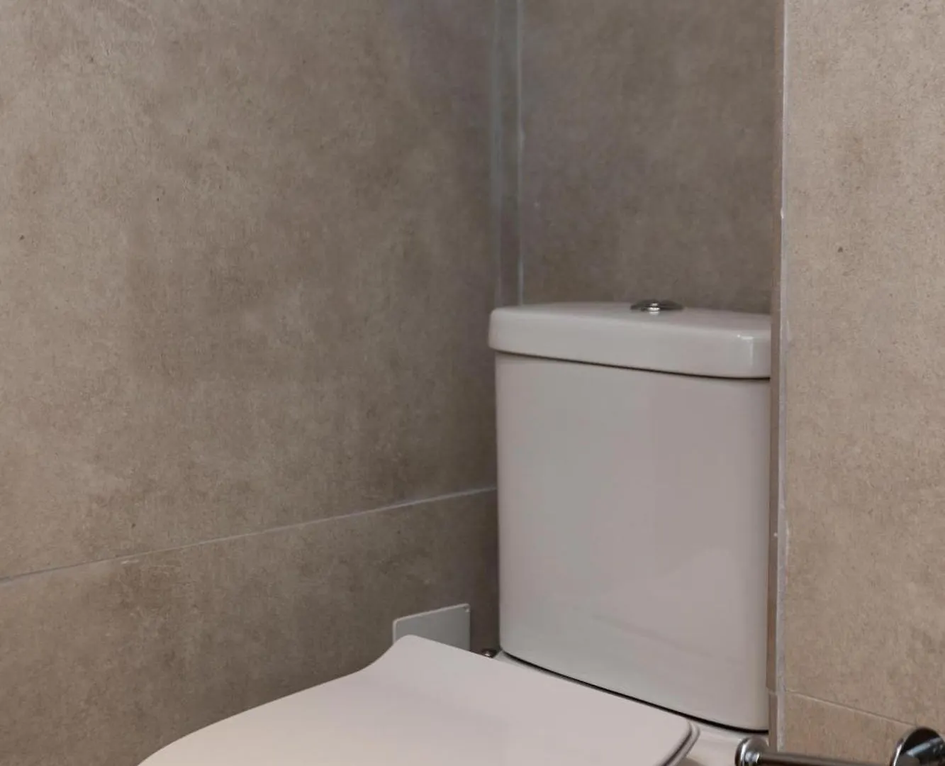 Tsimiski Double Suites #8 Thessaloniki 0*,  Greece