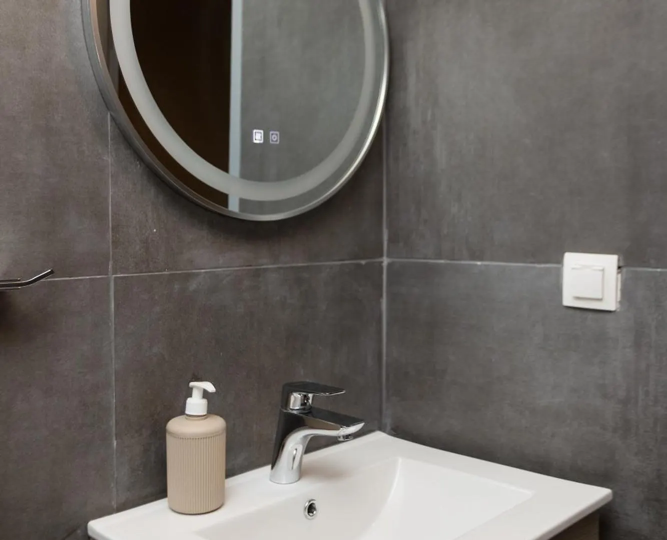 Tsimiski Double Suites #8 Thessaloniki Apartment