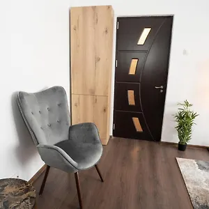 https://garsoniera-lux-drumul-taberei.bucharesthotelsnow.com