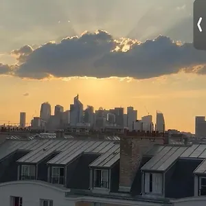 https://tage-dun-duplex-au-17me-arr-de-vue-sur-le-dfense-10min.fr-paris.fr